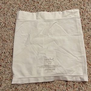 Small/medium Ingrid and Isabel maternity belly band white